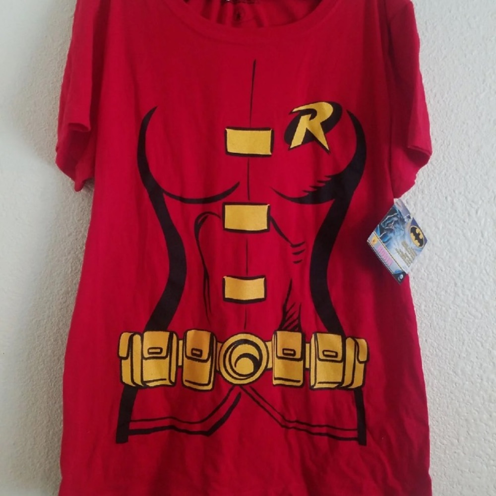 Robin Batman Shirt with cape